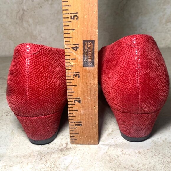 SAS Womens Red Leather Wedge Low Heel Shoes Professional Career Office - Picture 4 of 10